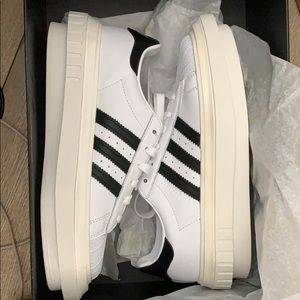 Beyonce Superstar Adidas Size 9